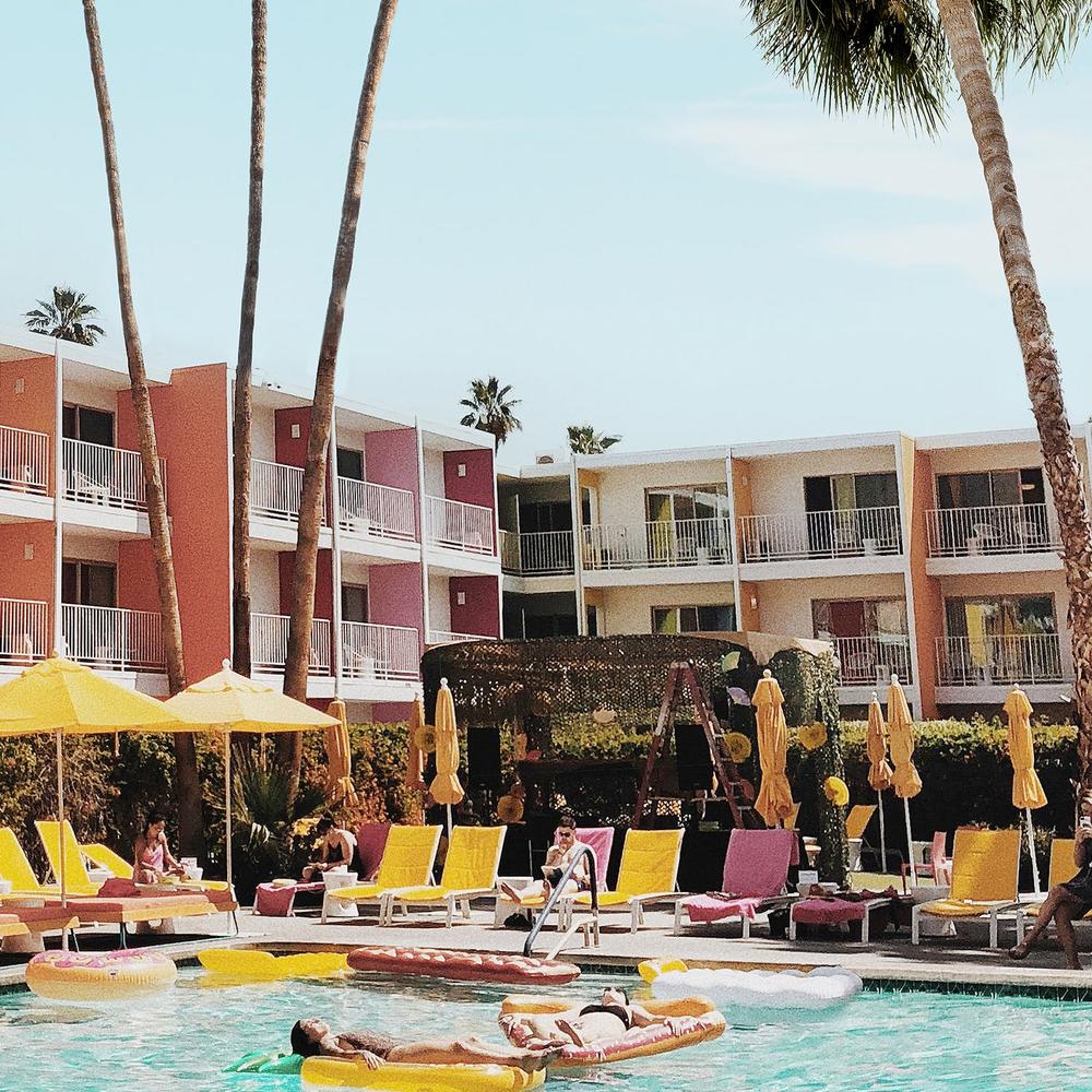 Palm Springs Hotel-by-Gal Pittel-wall-art-print-canvas-poster-framed-Gioia
