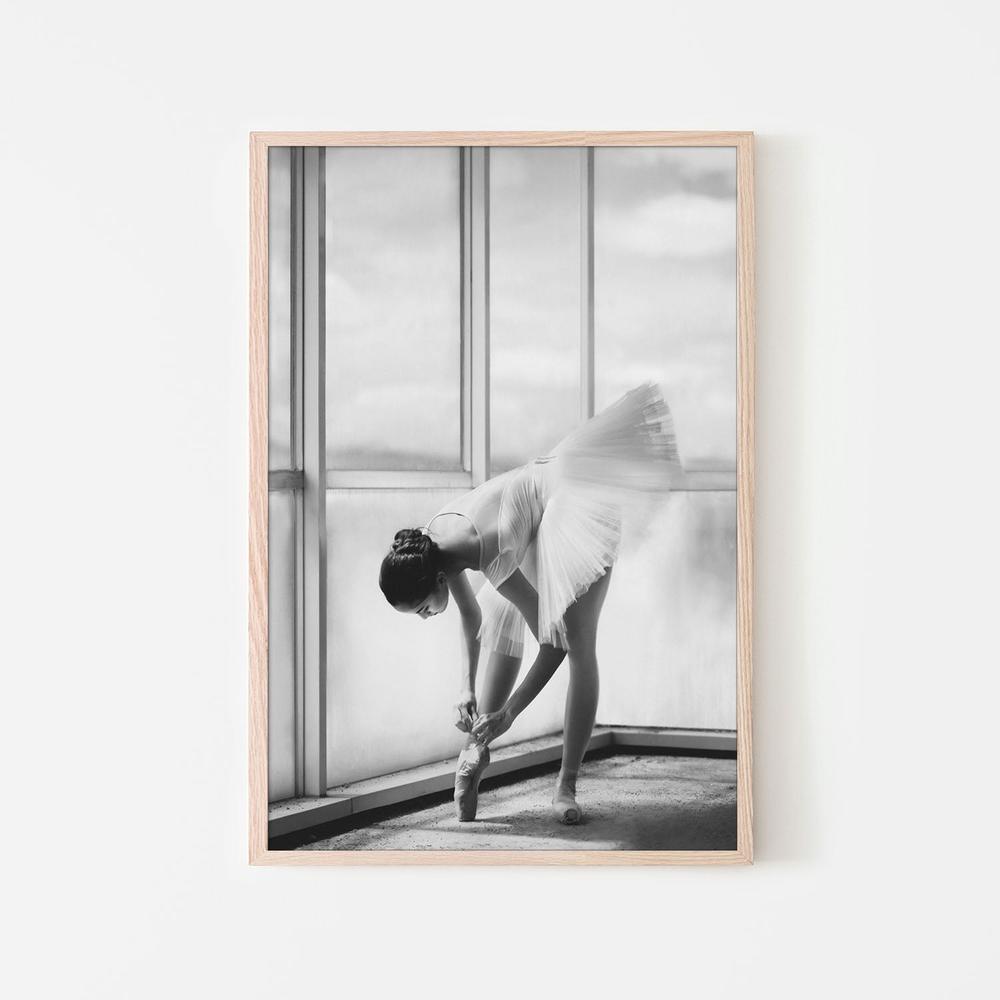 wall-art-print-canvas-poster-framed-Ballerina Tying Pointe Shoes-6