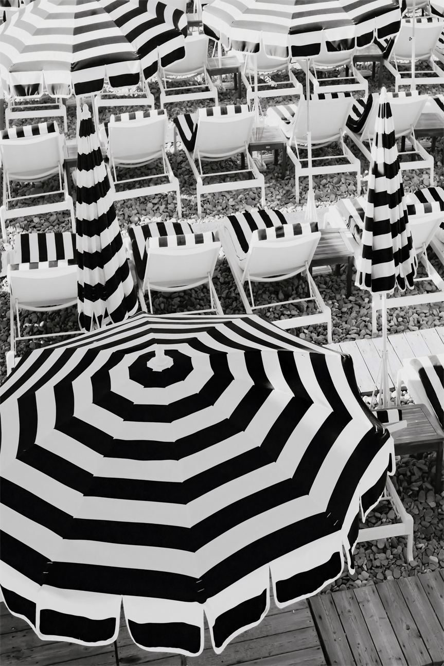 Black and White Beach Umbrellas Wall Art Print Framed Canvas Poster