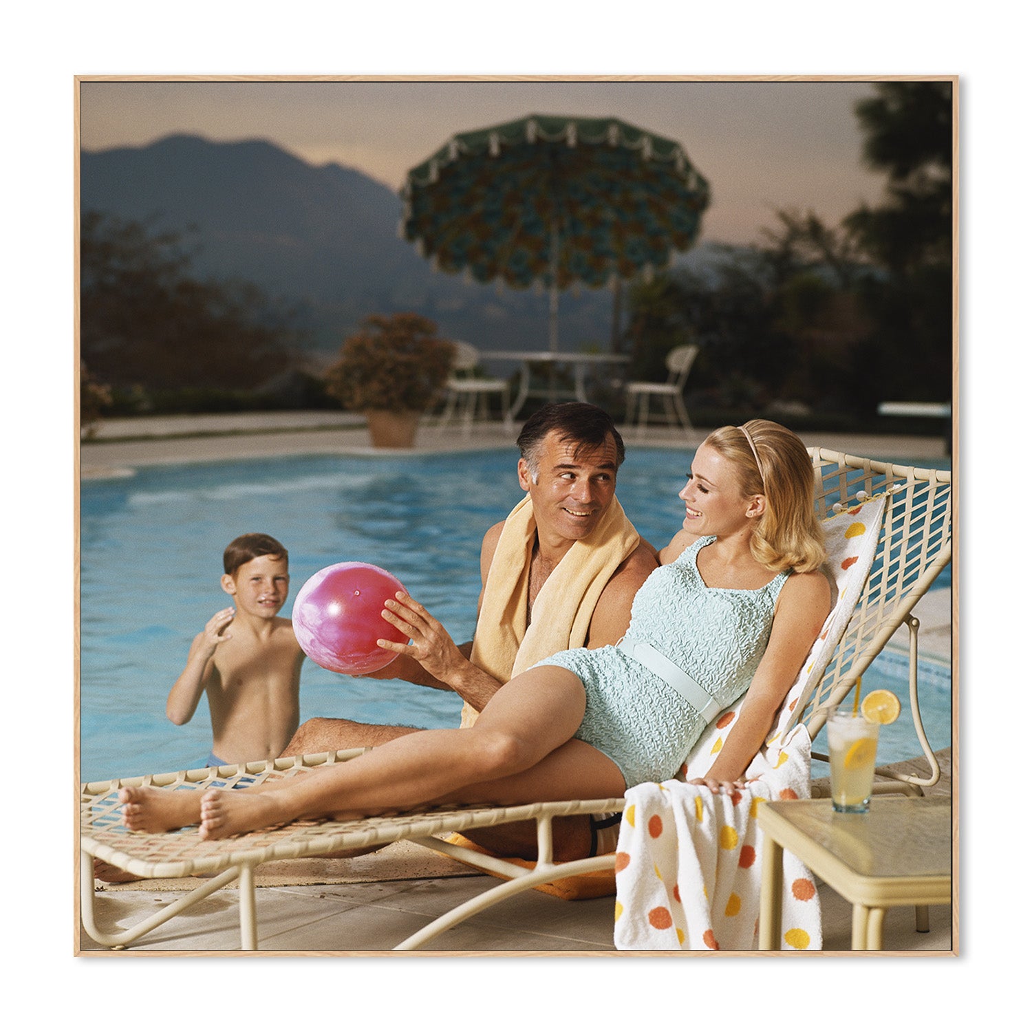 wall-art-print-canvas-poster-framed-Play the Game-3