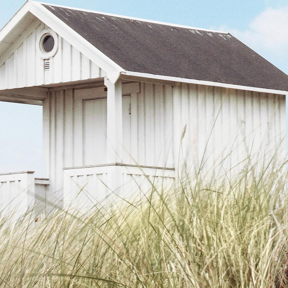 Beach Hut-by-Gal Pittel-wall-art-print-canvas-poster-framed-Gioia