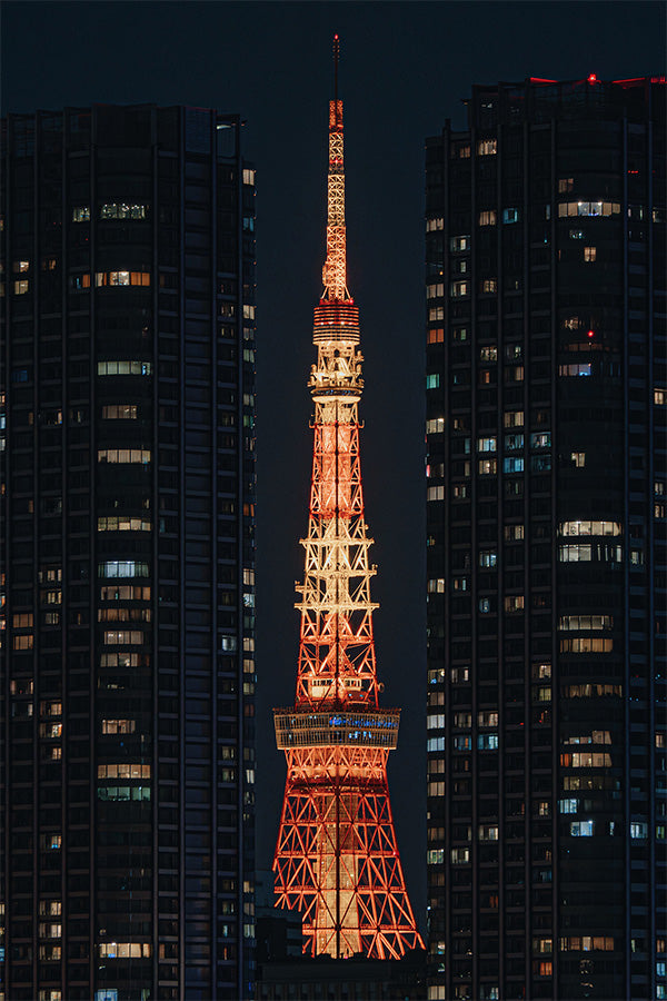 wall-art-print-canvas-poster-framed-Tokyo Tower: A Beacon in the Night-1